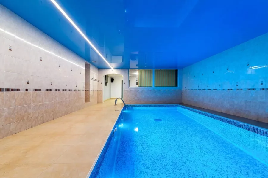 Сауна Охотного Двора в Владивостоке: Финская сауна, Караоке, Бассейн, Billiards, Finnish sauna,