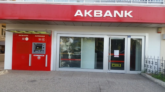 Банк Akbank Akdeniz Bulvarı/Antalya Şubesi в Анталии: Деньги,