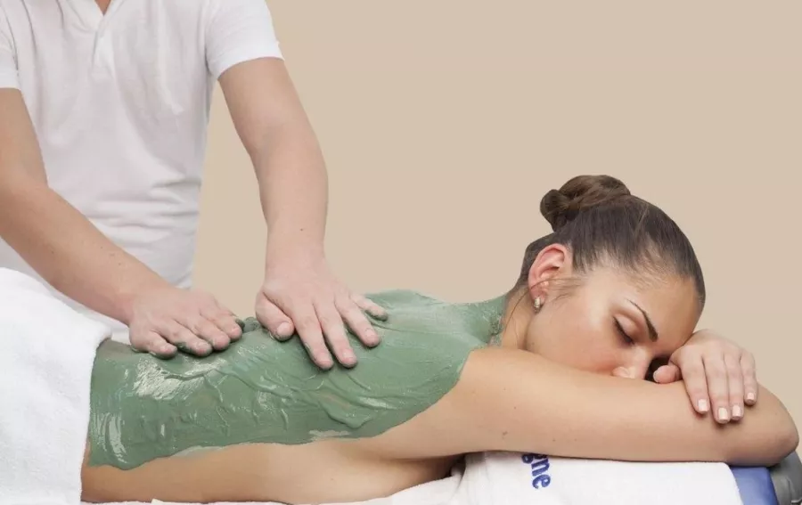Салон красоты RoseClinic в Москве: Лазерная эпиляция, Стрижка, Сложное окрашивание, Волосы, Косметология, Контурная пластика, Ногти, Маникюр,