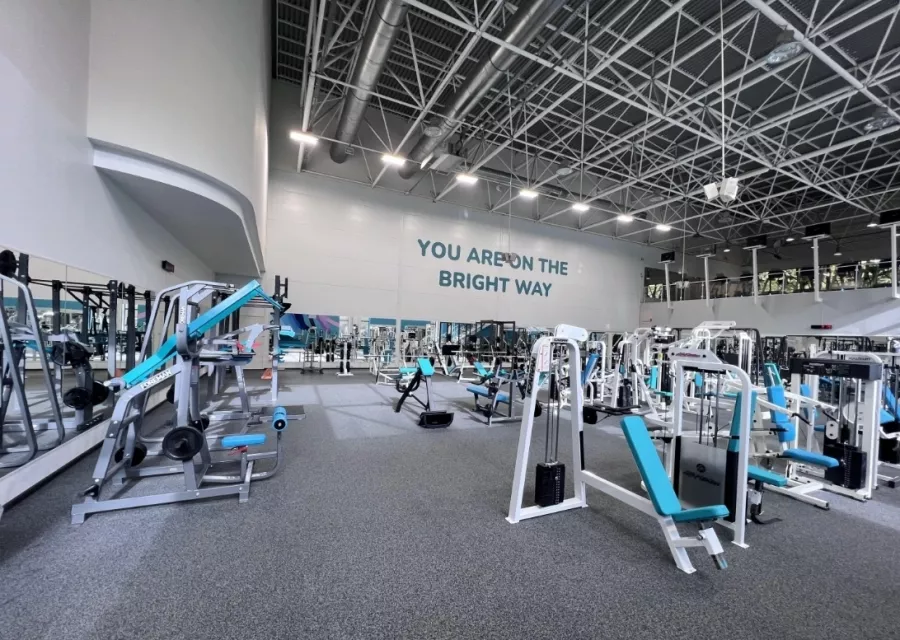 Фитнес-клуб Bright Fit Черёмушки в Москве: Аквааэробика, Аэробика, Боевые искусства, Детский уголок, Йога,