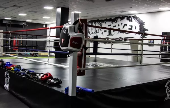 Клуб единоборств "Undefeated Boxing Gym".