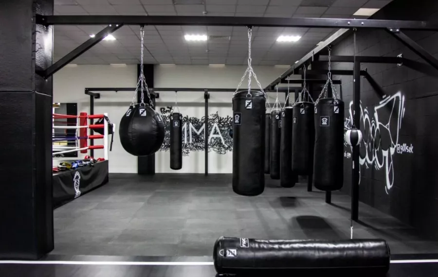 Клуб единоборств Undefeated Boxing Gym в Москве: Боевые искусства, Кроссфит, Персональный тренер, Бокс, Грэпплинг, Кикбоксинг,