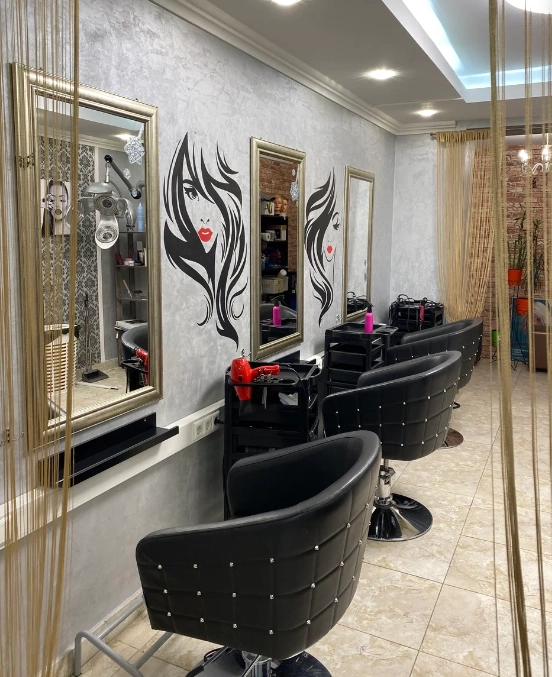 Парикмахерская Diana Sheshur beauty club в Москве: Волосы, Окрашивание, Кератиновое выпрямление, Африканские косички, Наращивание волос, Макияж, Массаж, Косметология, Эпиляция, Ногти, Ресницы, Прокол ушей,