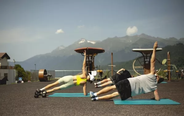 Спортивная секция "Hike Athletics".