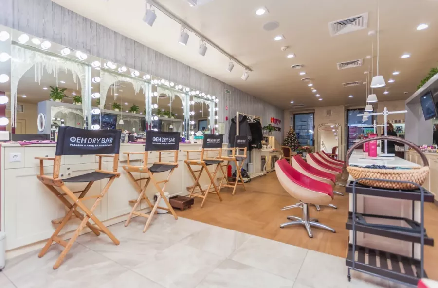 Салон укладки волос Фен dry bar в Москве: Вечерняя укладка, Плетение, Укладка волос, Массаж головы, Макияж, Брови, Ресницы, Ногти,