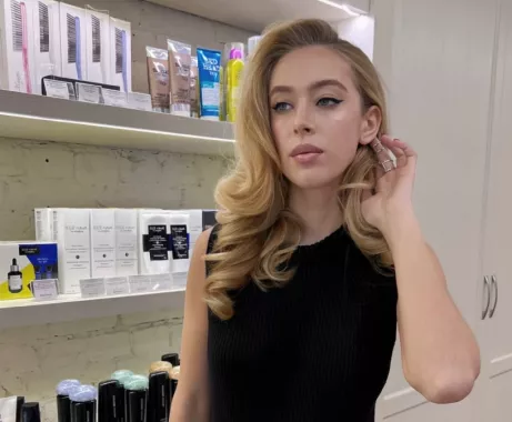 Салон укладки волос "Фен dry bar".