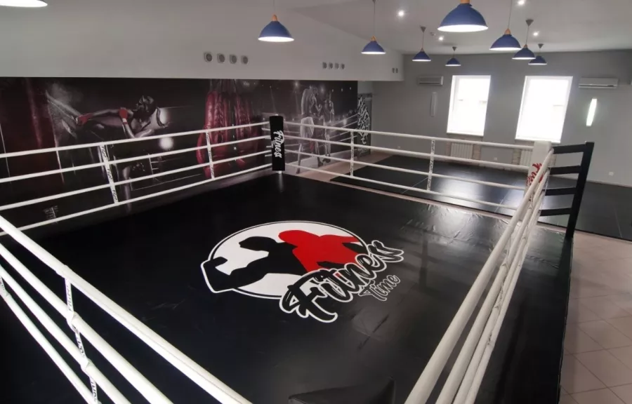 Фитнес-клуб Fitness time в Москве: Аэробика, Боевые искусства, Йога, Кроссфит, Пилатес, Стретчинг, Бассейн,