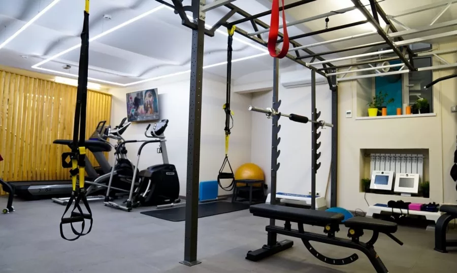 Фитнес-студия Fit4ever-fitness&ems в Москве: Аэробика, Боевые искусства, Бодифлекс, Йога, Калланетика, Кроссфит,