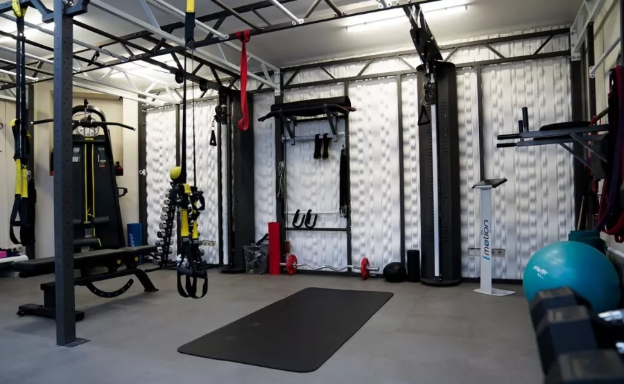 Фитнес-студия Fit4ever-fitness&ems в Москве: Аэробика, Боевые искусства, Бодифлекс, Йога, Калланетика, Кроссфит,
