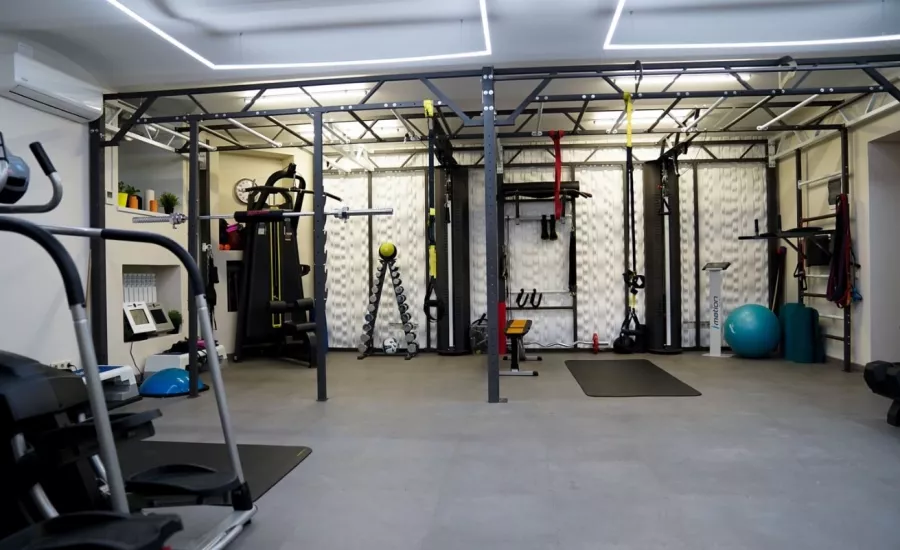 Фитнес-студия Fit4ever-fitness&ems в Москве: Аэробика, Боевые искусства, Бодифлекс, Йога, Калланетика, Кроссфит,