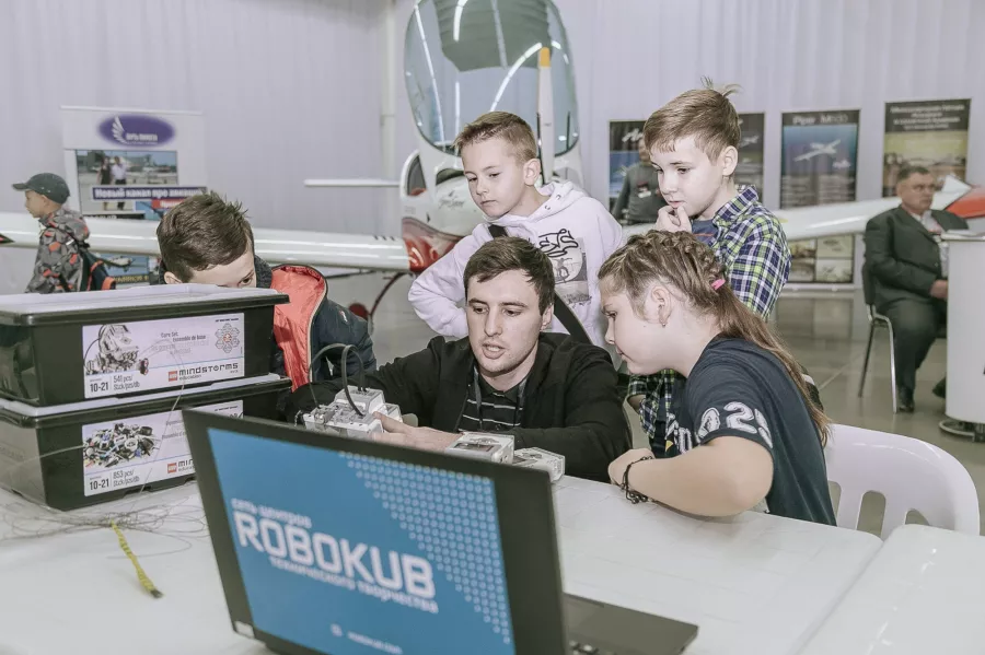 Центр робототехники ROBOKUB в Краснодаре: Дети, Роботы, Робототехника, Для души, Развлечение, Развитие, Творчество, Школа, Обучение,