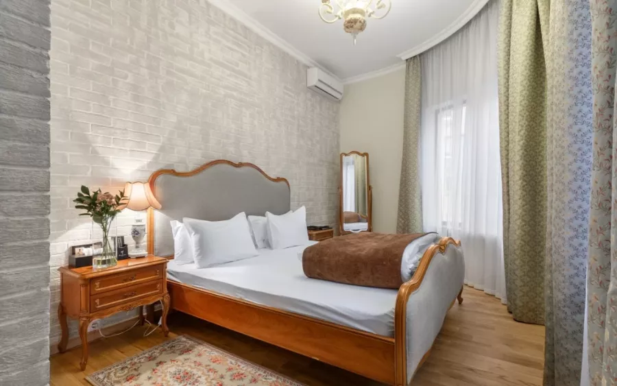 Гостиница 4* Времена года в Москве: Отель, Гостиница, Ресторан, Терраса,