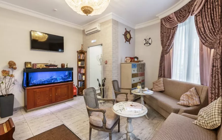 Гостиница 4* Времена года в Москве: Отель, Гостиница, Ресторан, Терраса,