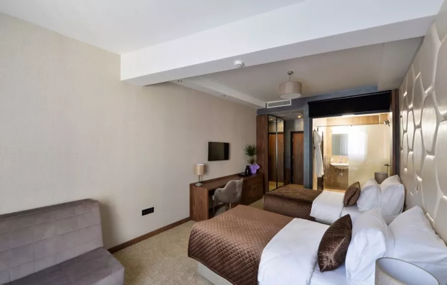 Amsterdam Hotel в Белграде: Отель, Путешествие, Чилим,