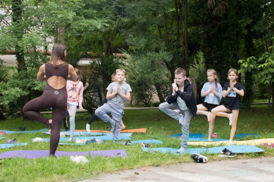Детский английский лагерь G8 Camp в Сочи: Английский язык, Детский лагерь , Учим язык, Дети на море ,