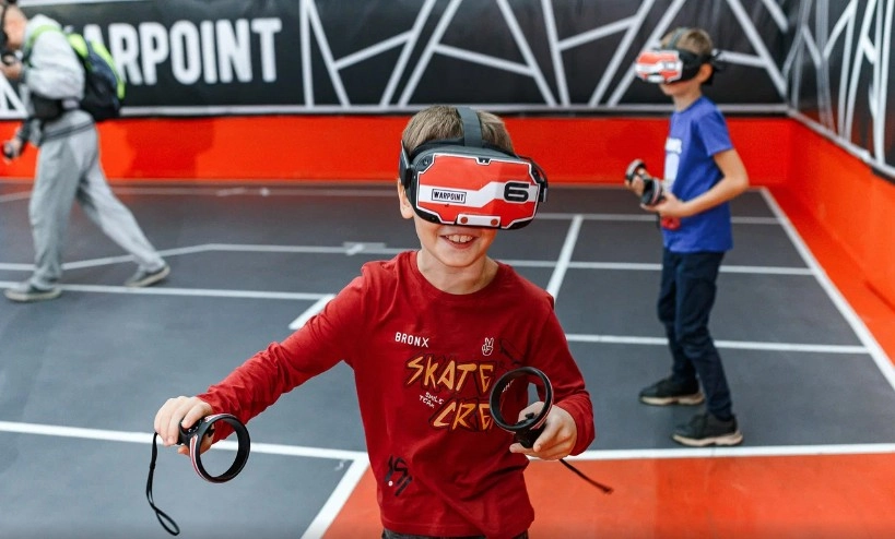 Парк виртуальной реальности VR-клуб Warpoint в Санкт-Петербурге: Games, Виртуальный Мир, Большая Площадка, Экстрим, Не пропусти,