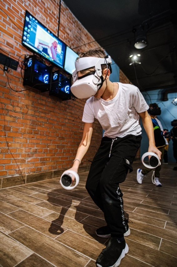 Парк виртуальной реальности Mir Vr в Санкт-Петербурге: Games, Виртуальный Мир, Экстрим, Не пропусти, Закуски,