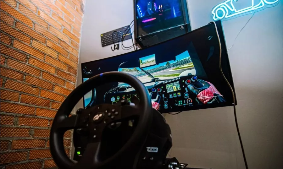 Парк виртуальной реальности Mir Vr в Санкт-Петербурге: Games, Виртуальный Мир, Экстрим, Не пропусти, Закуски,