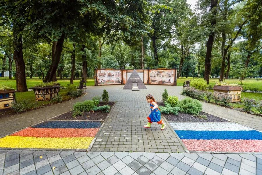 Парк Чистяковская роща в Краснодаре: Чилим, Парк, Прогулка, Веселье, Дети, Аттракционы, Семья, Дружба, Природа,