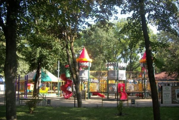 Парк Чистяковская роща в Краснодаре: Чилим, Парк, Прогулка, Веселье, Дети, Аттракционы, Семья, Дружба, Природа,