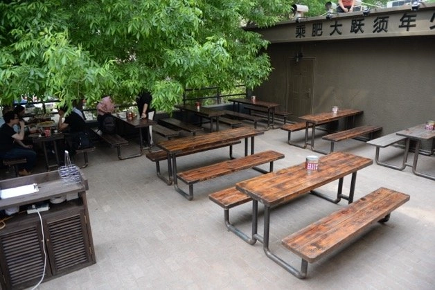 Бар Great Leap Brewing Original в Пекине: Крафт Бар, Алкоголь, Покушать,