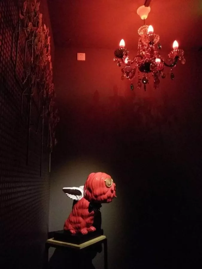 Бар Red Dog в Пекине: Винный бар, Алкоголь, Торговый центр,