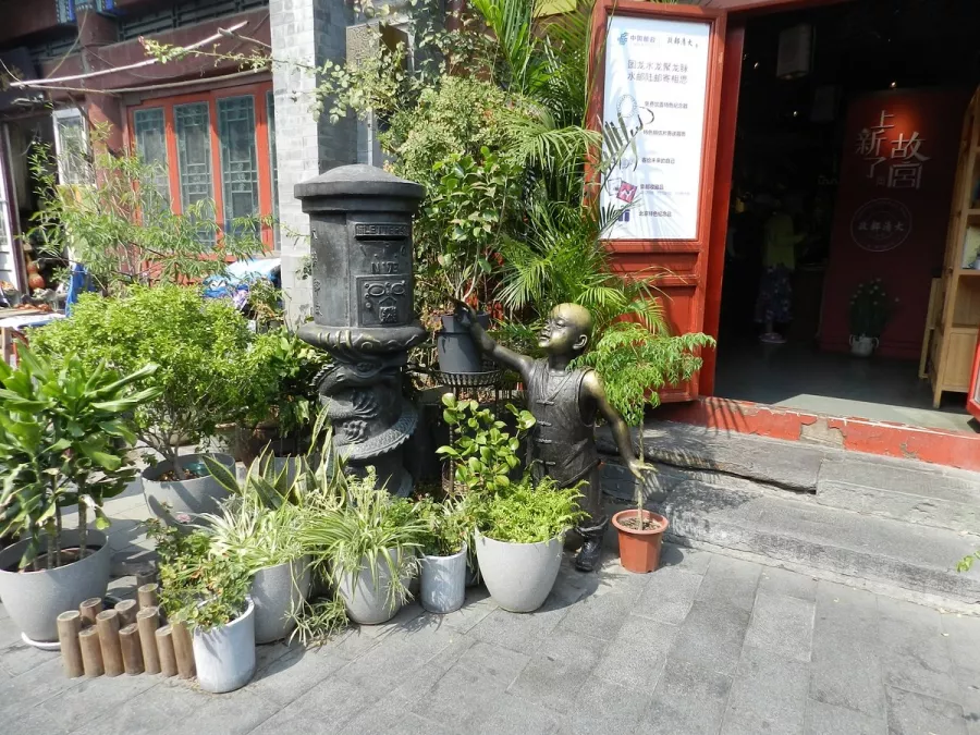 Бары Shichahai Bar Street в Пекине: Бары, Кафе, Магазины,