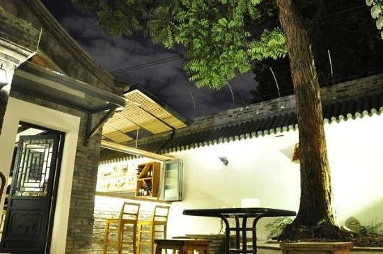 Бар Chill Bar в Пекине: Бар, Покушать, Живая музыка, Алкоголь,