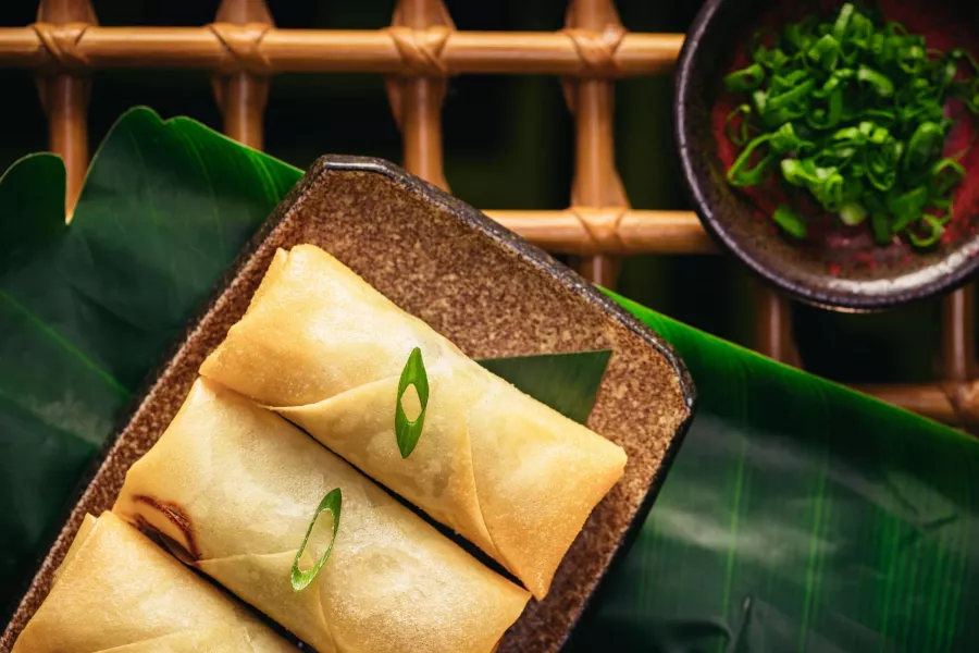 Ресторан Shanghai Me в Дубаи: Суши, Коктейли, Традиционная кухня, Азиатская кухня, Еда,