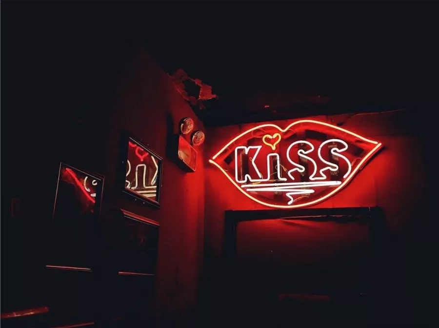 Бар School Live Bar в Пекине: Бар, Живая музыка, Развлечение,