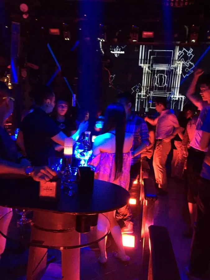 Клуб True Color Club в Пекине: Клуб, Развлекательная программа, Развлечение,