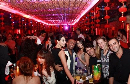 Клуб World of Suzie Wong Club в Пекине: Клуб, Алкоголь, Танцы, Развлеение,