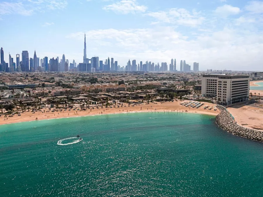Отель Rove La Mer Beach 3* в Дубаи: Прибрежный отель , Бутик-отель , Номера для геймеров , Бассейн , Конференц-зал,