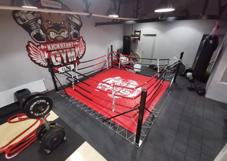 Тренажёрный зал Kickstart gym в Москве: Боевые искусства, Кроссфит, Стретчинг, Фитнес для детей, Персональный тренер, Фитнес бар, TRX тренировки,