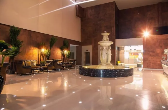 отель Высоцкий 5* в Екатеринбурге: Конференц-зал, Бар, Номера, Бассейн, Апартаменты, Ресторан, Отель, 