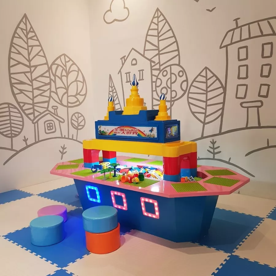 Детский развлекательный центр Banana City в Минске: Дети, Веселье, Радость, Праздник,
