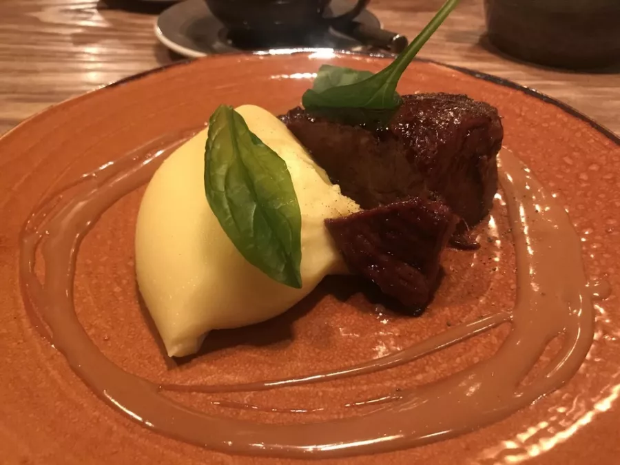 Ресторан Gastroli в Санкт-Петербурге: Авторская кухня, Открытая кухня, Вино, Авторские коктейли , Встреча, Друзья, Свидание, Европейская кухня, Азиатская кухня,