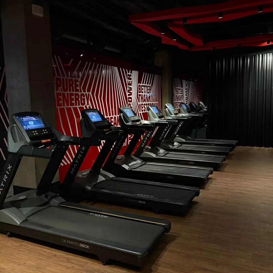 Фитнес-центр X-fit Studio Центральный в Краснодаре: Йога, Фитнес бар, Кроссфит, Массаж, Аэробика, Фитнес для детей,