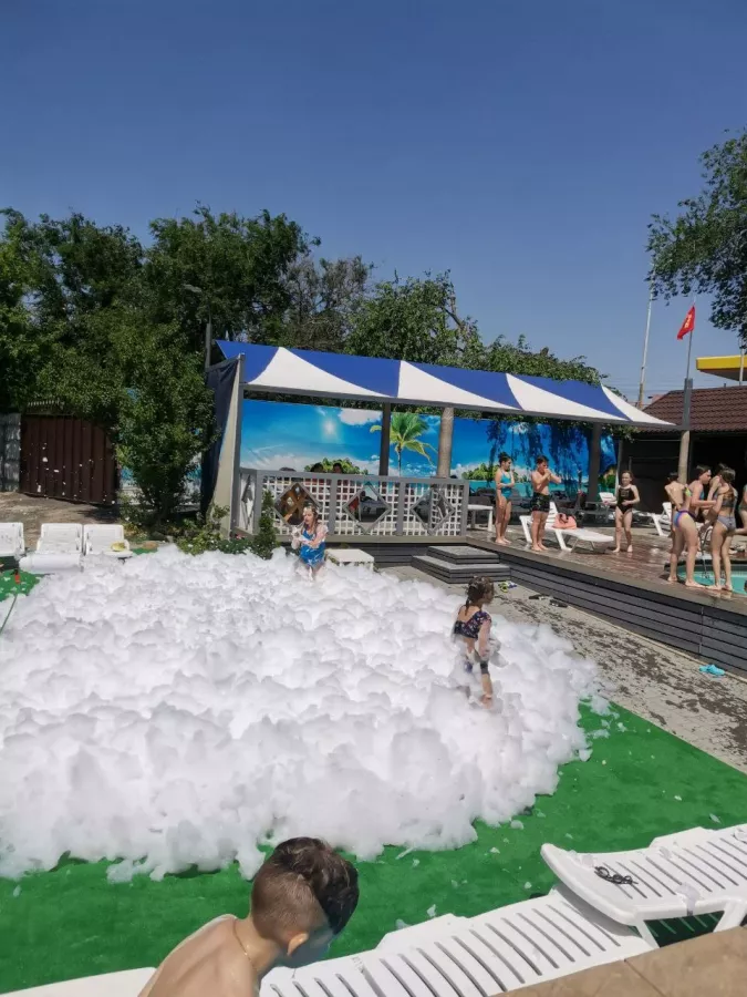База отдыха Лоза в Ростове-на-Дону: Для детей, Аквааэробика, SPA-процедуры, Сауны, Для взрослых,