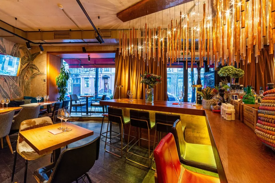 Бар Ателье Tapas & Bar в Санкт-Петербурге: Бранч, Завтрак, Доставка, Парковка, Гастробар, Тапас, Винная карта,