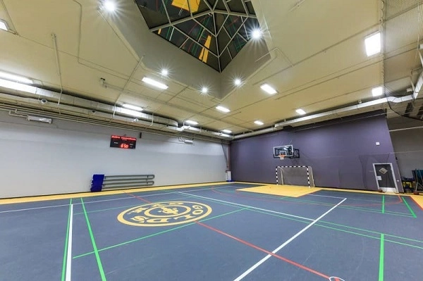Спортивный зал в Ереване Gold's Gym в Ереване: Фитнес, Йога, Пилатес, Спиннинг, Стэп-аэробика, Тренажерный зал,