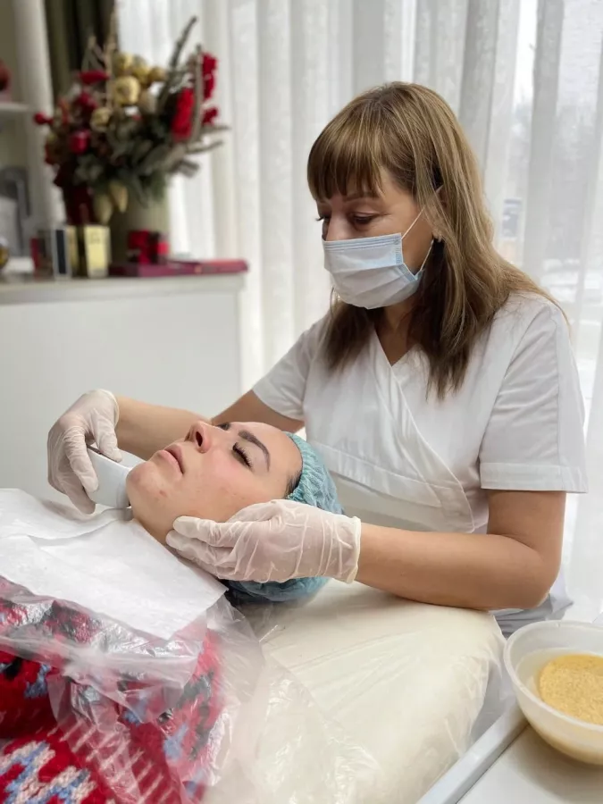 Салон красоты One Beauty в Ростове-на-Дону: Салон красоты, Маникюр, Педикюр, Парикмахерская, Ресницы, Макияж,