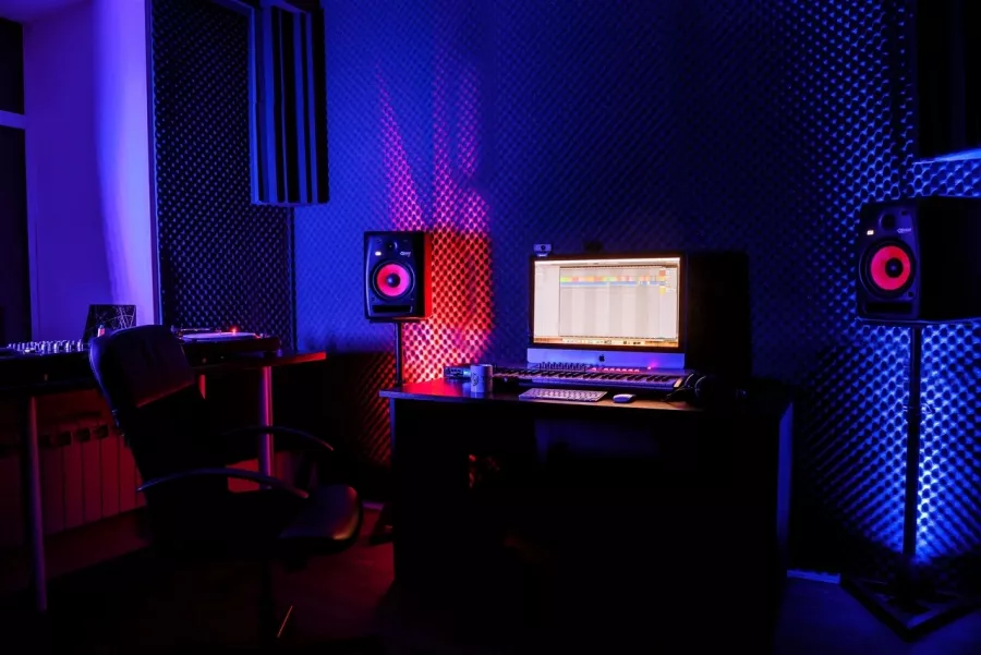 Школа диджеев Topdjschool в Санкт-Петербурге: Создание Электронной Музыки, Вокал, Дубляж, Актерское Мастерство, Продюсирование,
