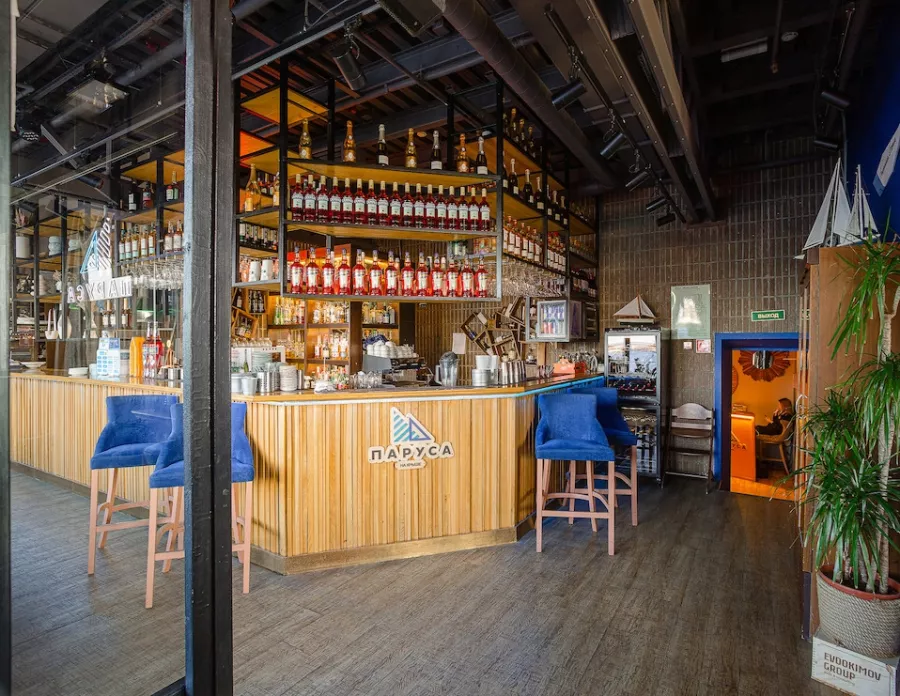 Ресторан Паруса на крыше в Санкт-Петербурге: Свидание, Бургеры, Паста, Отдых, Смотровая площадка, Еда,