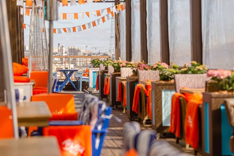 Ресторан Паруса на крыше в Санкт-Петербурге: Свидание, Бургеры, Паста, Отдых, Смотровая площадка, Еда,