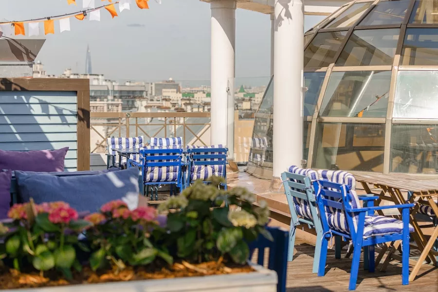 Ресторан Паруса на крыше в Санкт-Петербурге: Свидание, Бургеры, Паста, Отдых, Смотровая площадка, Еда,