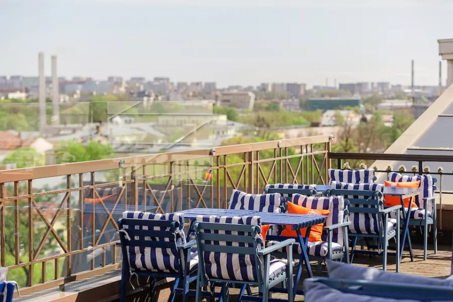 Ресторан Паруса на крыше в Санкт-Петербурге: Свидание, Бургеры, Паста, Отдых, Смотровая площадка, Еда,