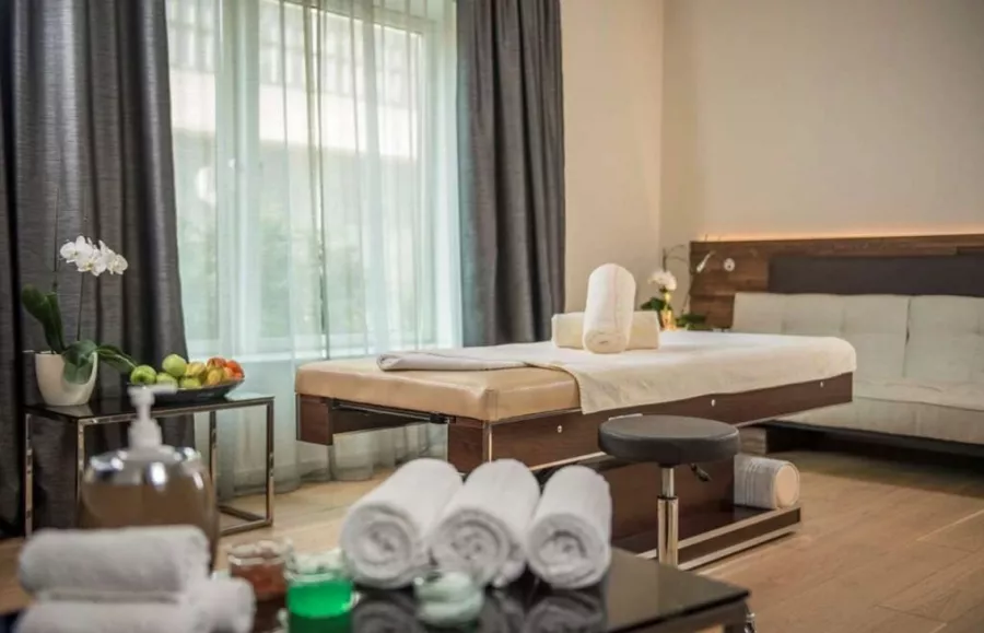 Radisson Collection Hotel в Белграде: Отель, Путешествие, Чилим,
