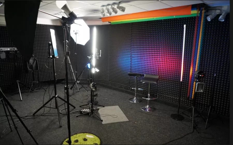 Студия звукозаписи Voicemaster в Санкт-Петербурге: Звукозапись , Музыкальная студия , Научиться музыке , Студия музыки , Студия музыкальная , Студия звукозаписи, Музыкально,