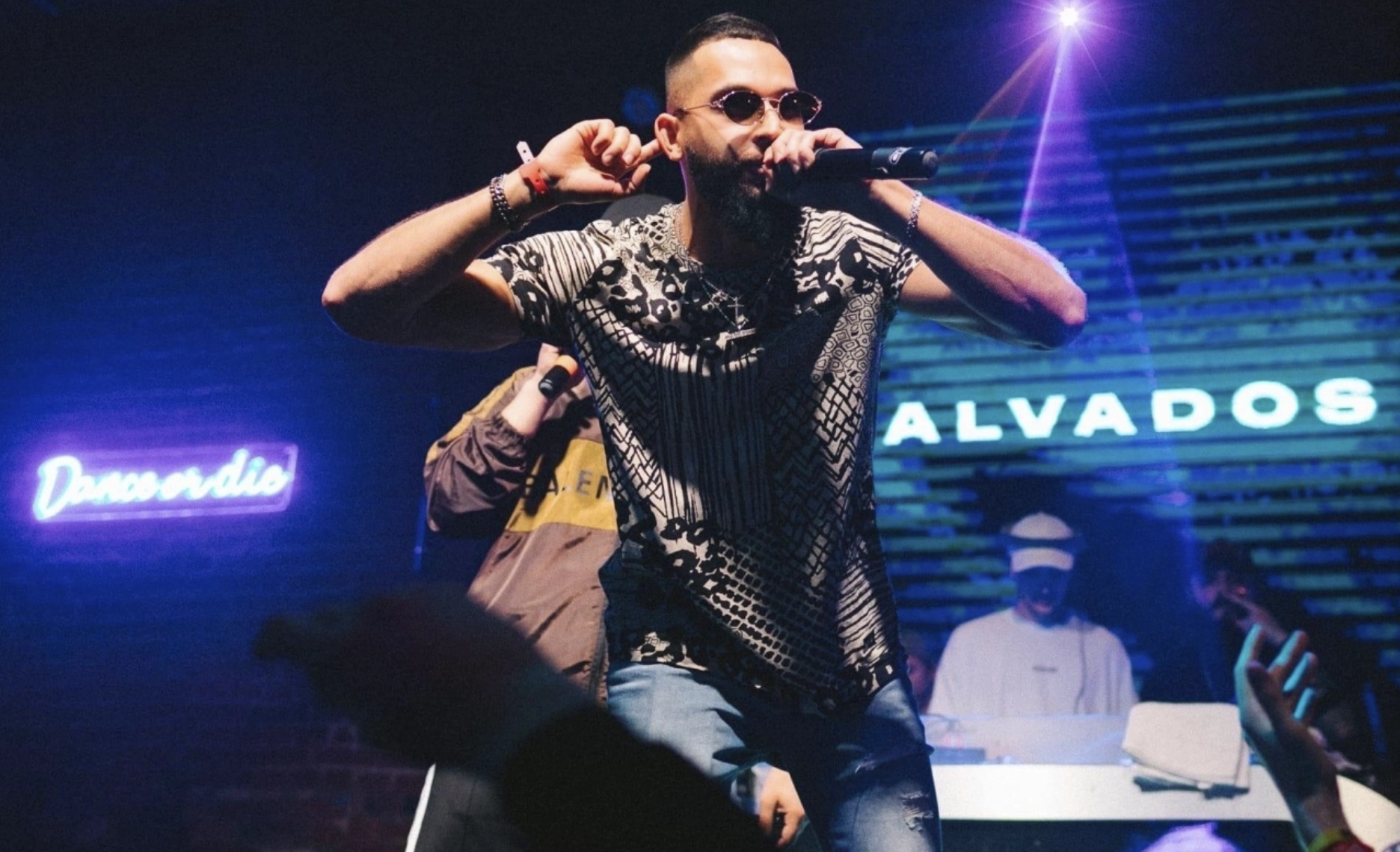 Ночной клуб "IZI"